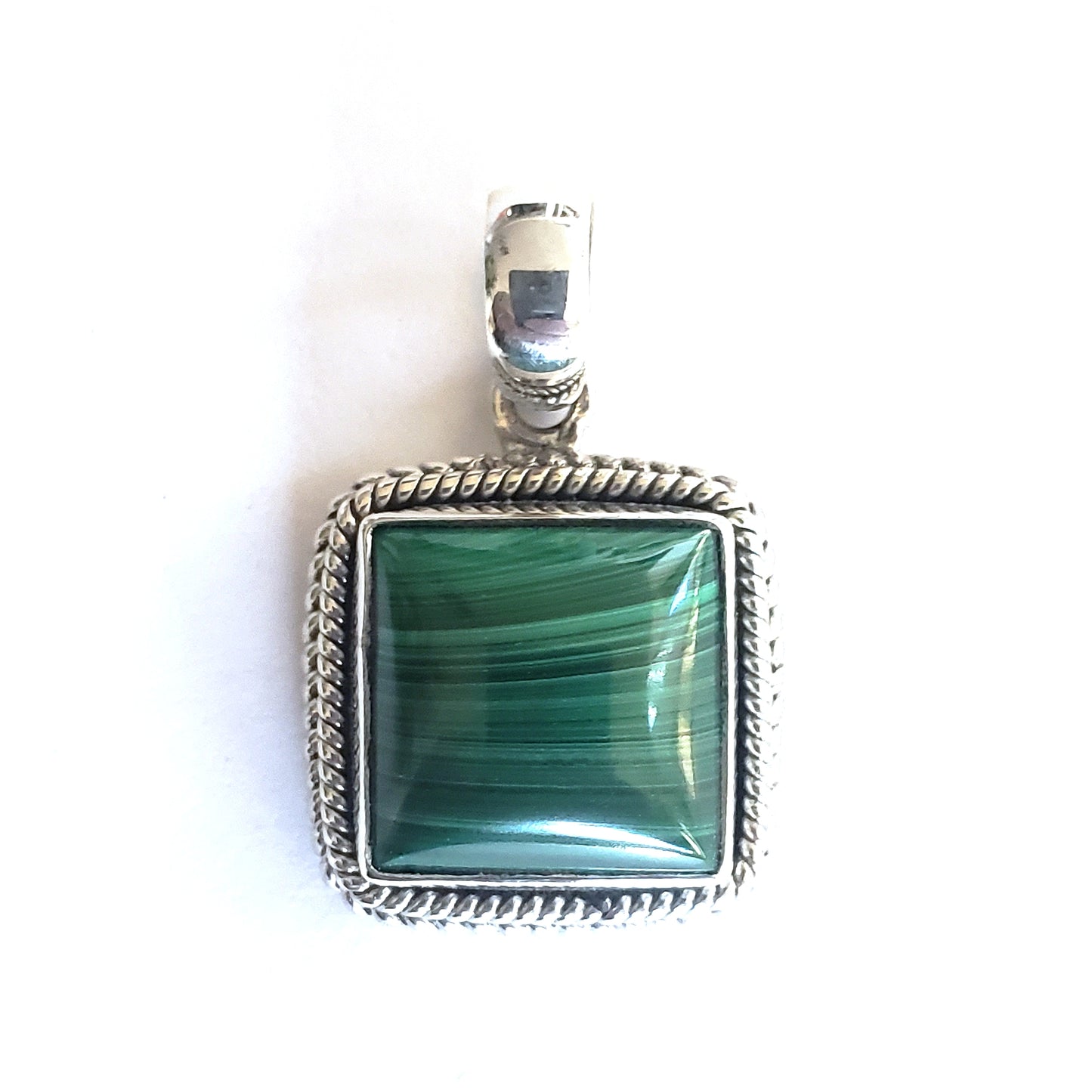 P002MA LIMITED .925 Sterling Silver Pendant with Malachite