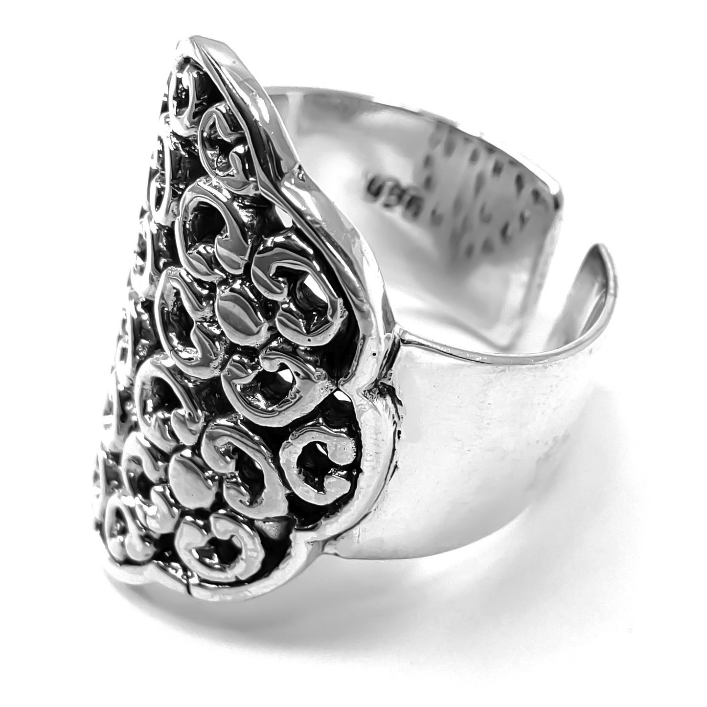 Sterling silver floral ring.