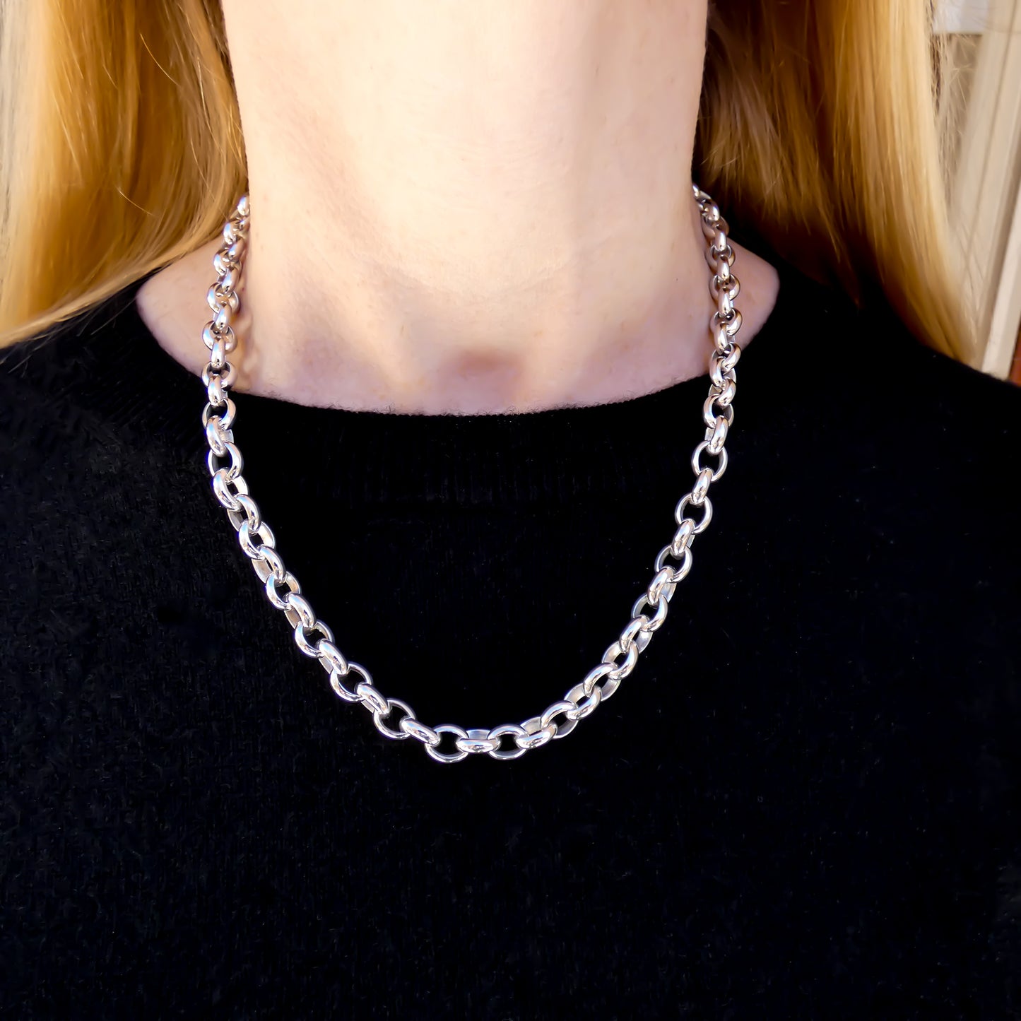 Rolo style sterling silver necklace.