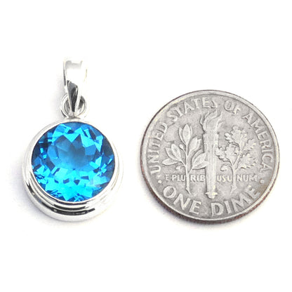Comparison photo showing the size of the gemstone.