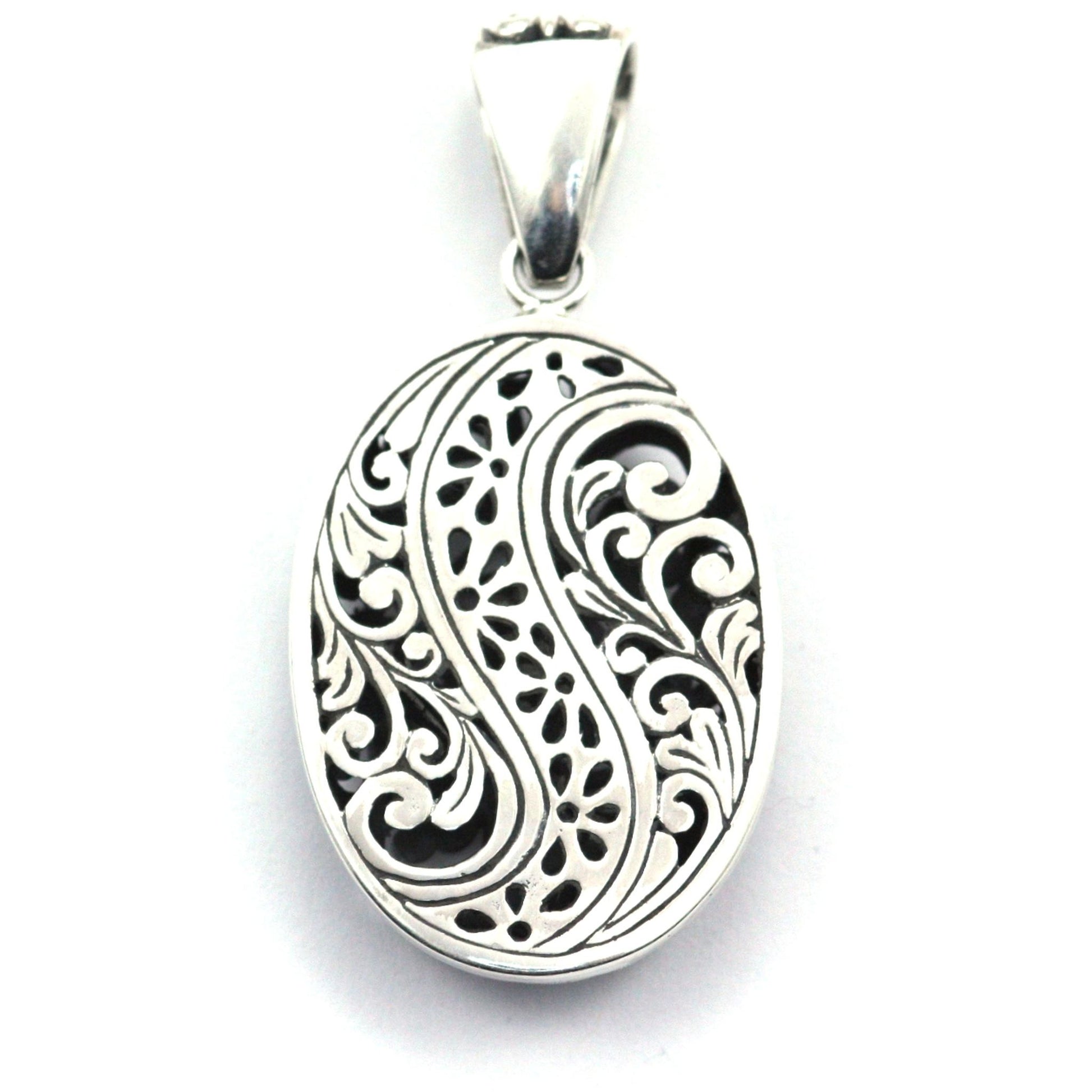 Back of sterling silver pendant.