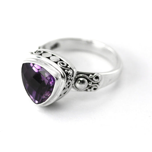 R230AM size 6.5 LIMITED .925 Sterling Silver Ring with a Trillion Amethyst