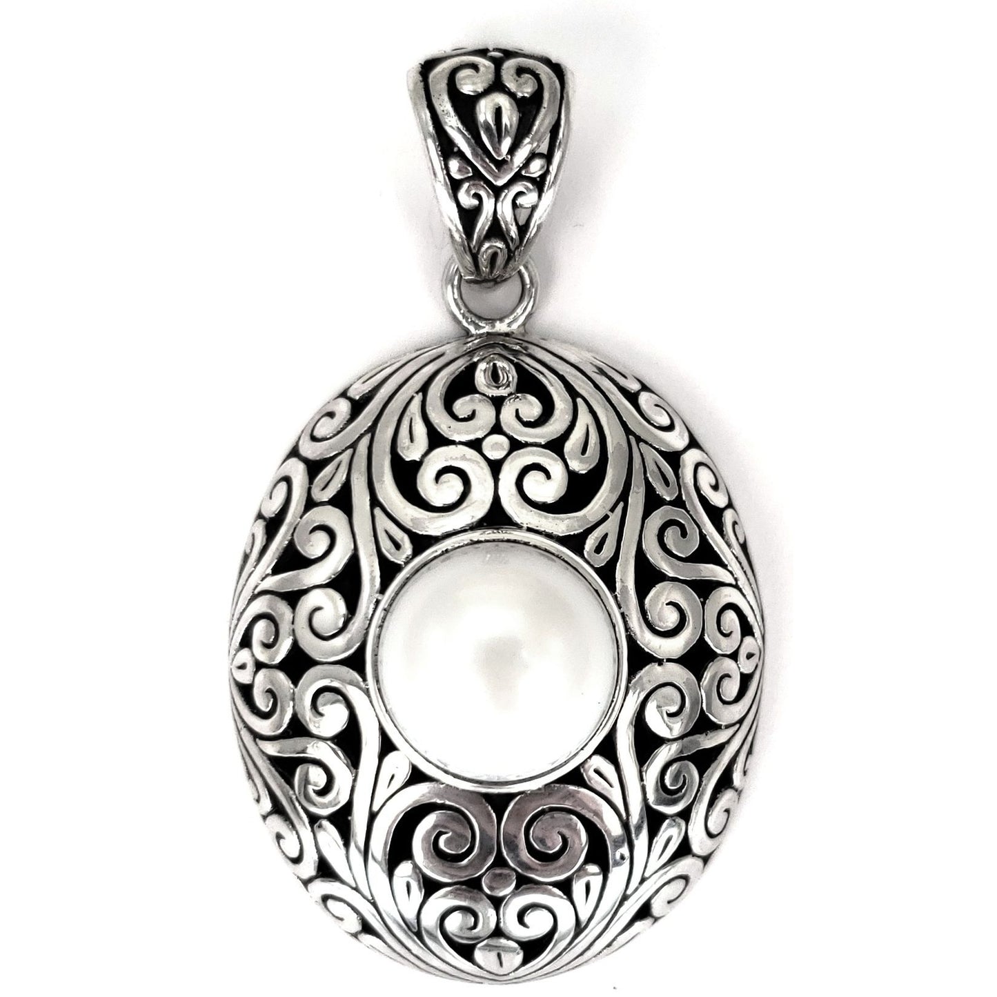 P711PL MODA .925 Sterling Silver Carved Bali Pendant with Pearl