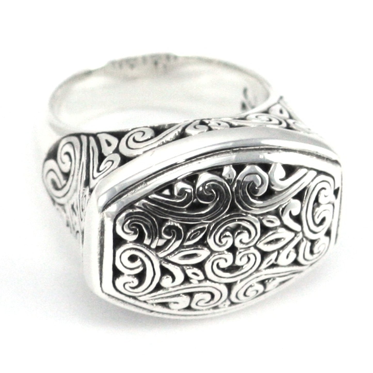R764 KASI Ring with Carved Detail Inside and Outside