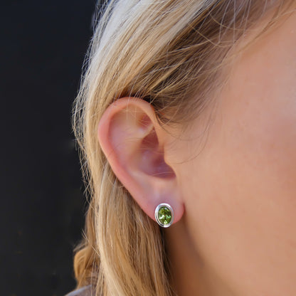 E222PD PADMA Faceted Peridot High Polish Post Earrings